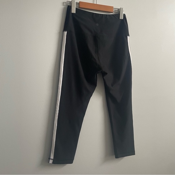 Bundle: 2 pairs of size small 90 Degree Leggings - Picture 12 of 16